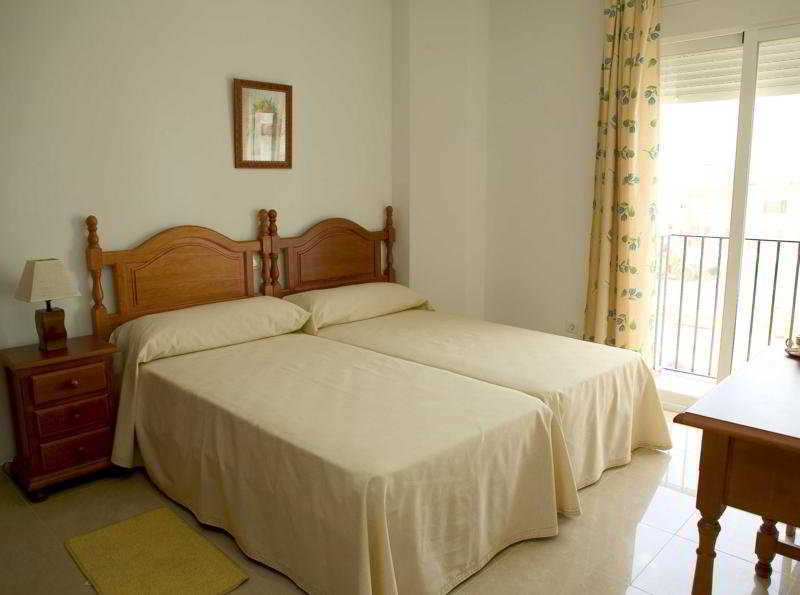 Apartamentos Miguel Angel Estepona Bagian luar foto