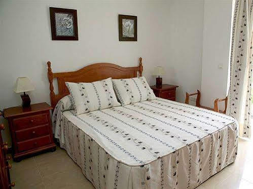 Apartamentos Miguel Angel Estepona Bagian luar foto